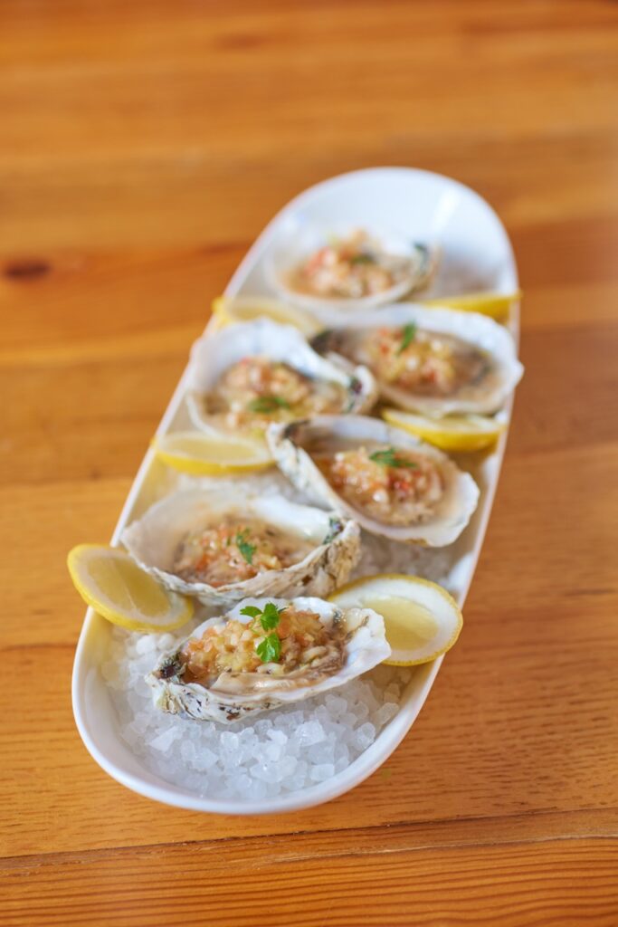 plate of oysters on ice